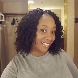 Meet your Posher, Japhia